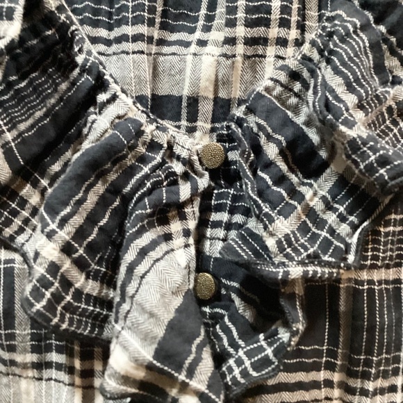 Pilcro by Anthropologie Plaid Ruffle Neck Blouse Navy Cream Medium - Picture 7 of 11